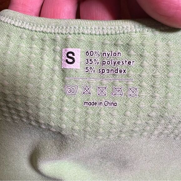 Green Short Sleeve Crop Athletic type top SMALL - Picture 4 of 5